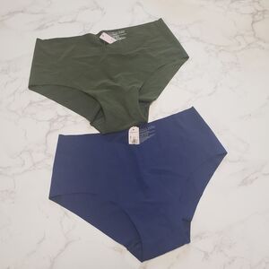 Victoria's Secret Womens Panties Set. XS.